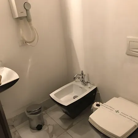 ゲストハウス Imperiali ローマ